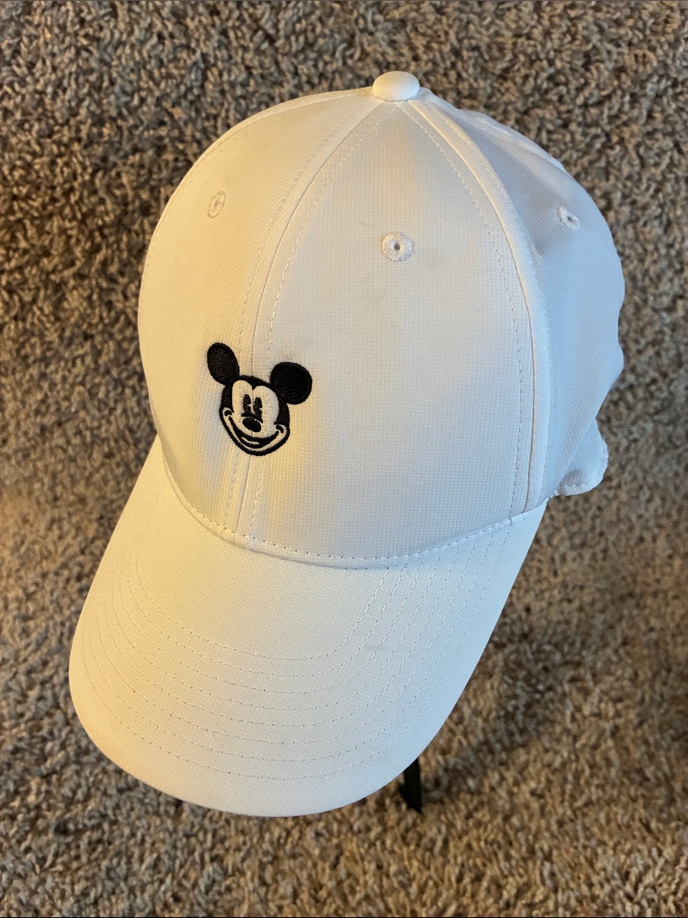 Disney Parks x Nike White Dri-Fit Mickey Mouse Golf Cap